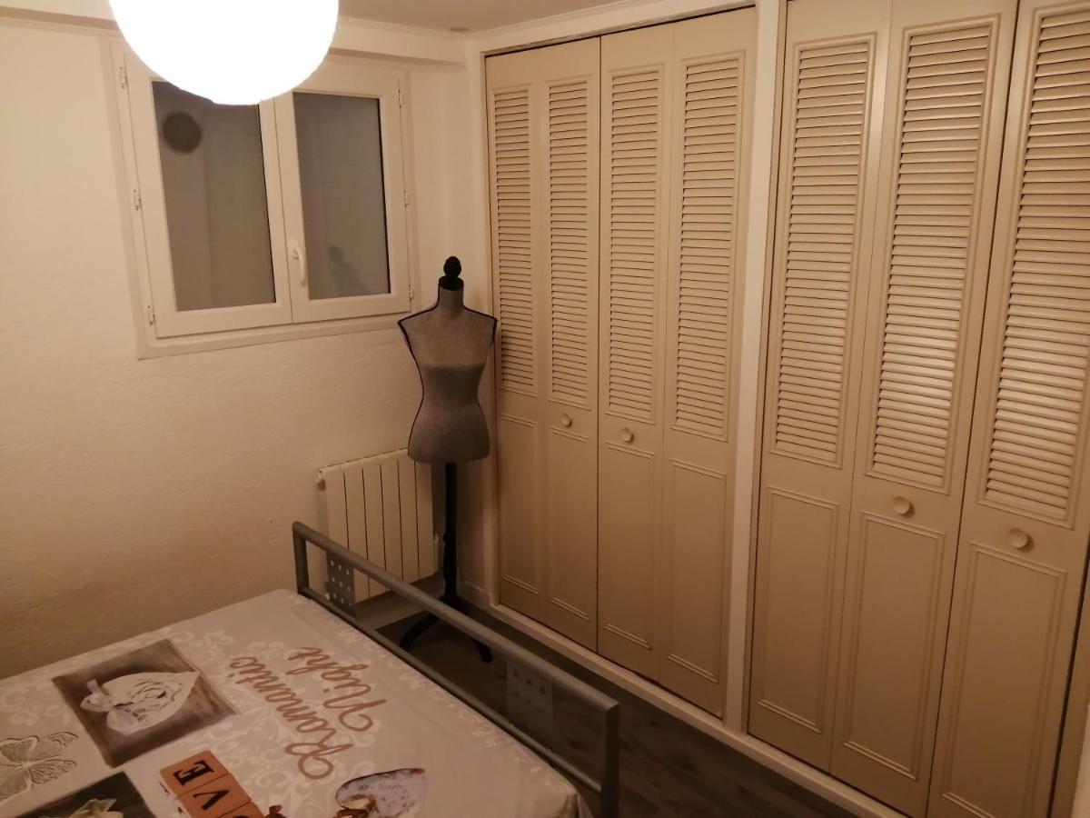 appartement type f2 proche PARIS 25 KM Andilly  Exterior foto
